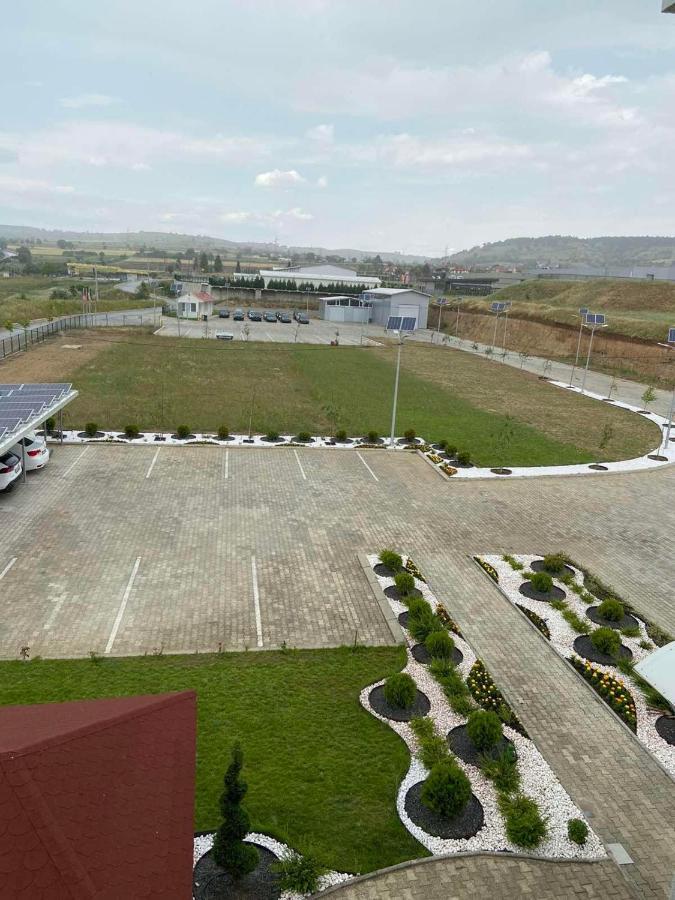 Kostovski Rooms-Near E75 To Greece Veles Exterior photo